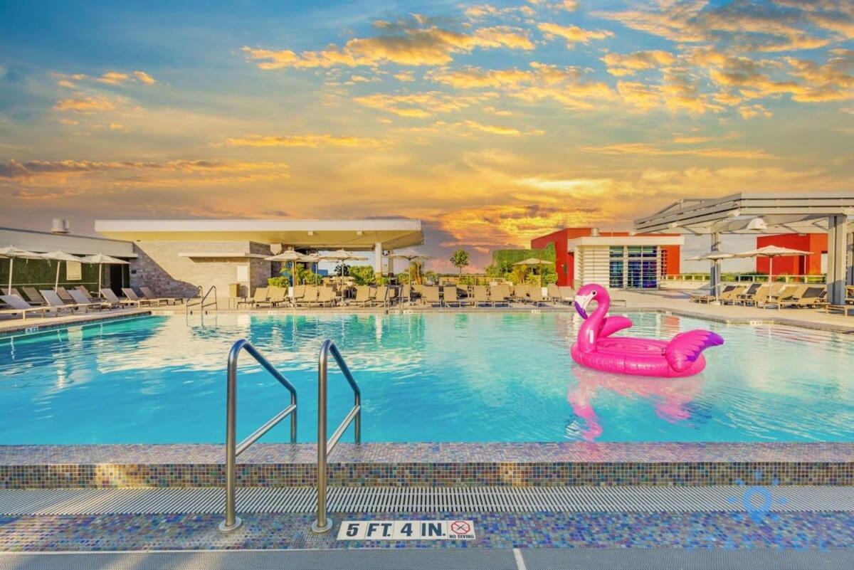 הוליווד Tropical Oasis - Rooftop Pool- Near Beach - Gym מראה חיצוני תמונה